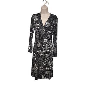 Chicos Floral Wrap Midi Dress Size 0/ US Small Black & White
